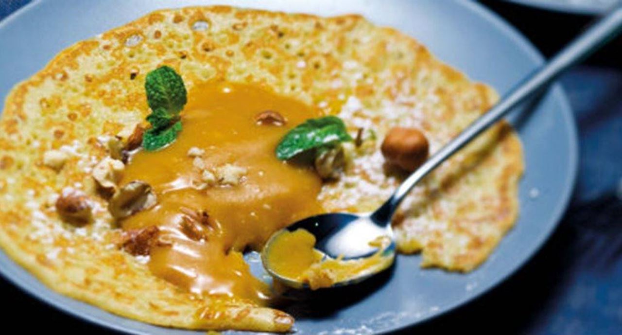 recipe image Crepes com toffee e avelãs
