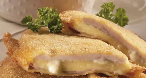 recipe image Cordon-bleu de Peru com Arroz de Pinhões e Passas