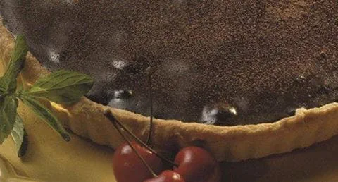 recipe image Tarte de Chocolate com Ginjas e Cacau