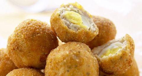 recipe image Ovos de codorniz com crosta de frango