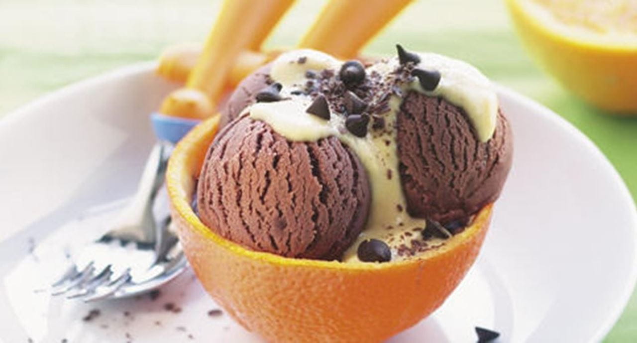 recipe image Meias Laranjas com Gelado Chocolate