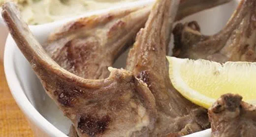 recipe image Costeletas de Borrego com Molho de Grão