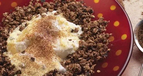 recipe image Farófias com Creme de Ovo e Cereais de Chocolate