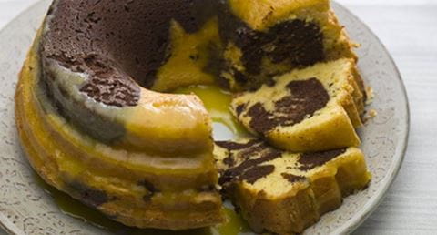 recipe image Bolo de 2 chocolates com toffee de laranja