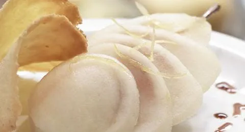 recipe image Pêra em Telha de Amêndoa