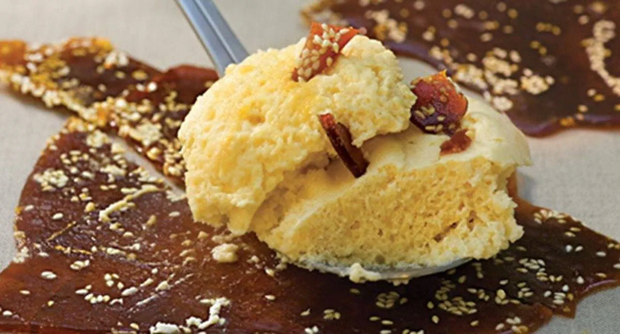 recipe image Mousse de maçã com praliné de sésamo