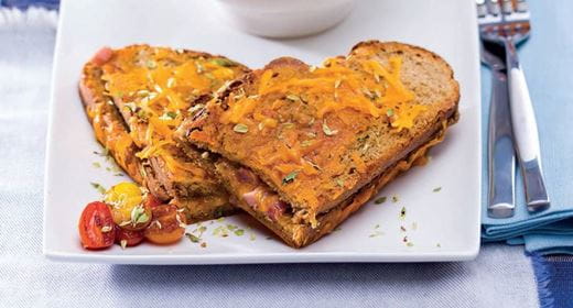 recipe image Sanduíches crocantes de queijo e fiambre