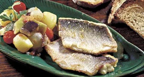 recipe image Filete de Robalo sobre Guisado de Legumes