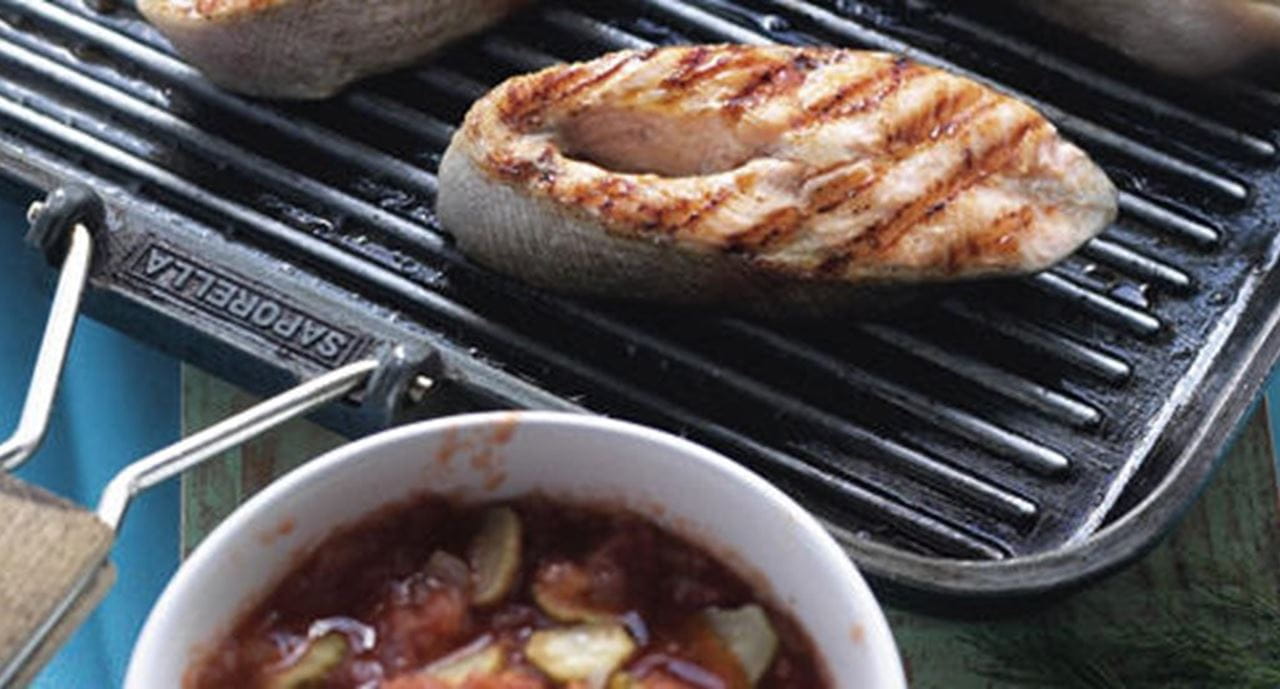 recipe image Truta Salmonada com Molho de Tomate e Pepinos