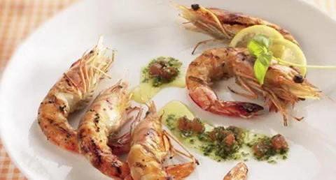 recipe image Camarões Grelhados com Pesto Vermelho