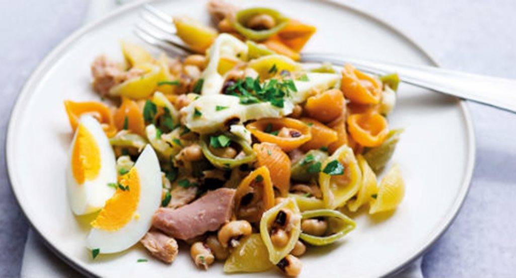 recipe image Salada de massa com feijão, mozzarella e atum