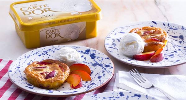 recipe image Tartes de ameixa vermelha com gelado Carte D'Or