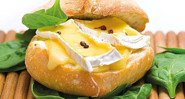 recipe image Tosta morna de 3 queijos