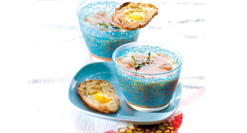 recipe image Sopa rápida de tomate com tostas surpresa