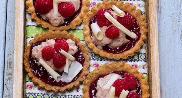 recipe image Tarteletes de banana com framboesa