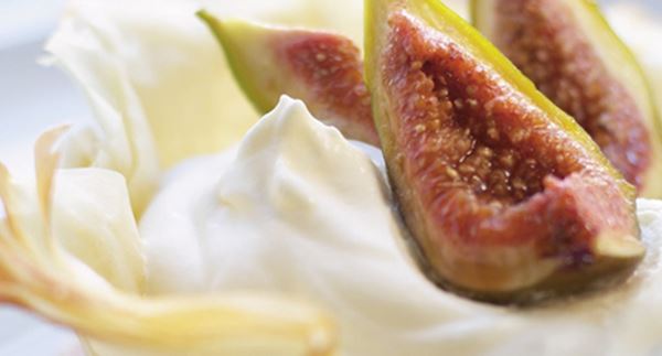 recipe image Taças de filo com figos e natas