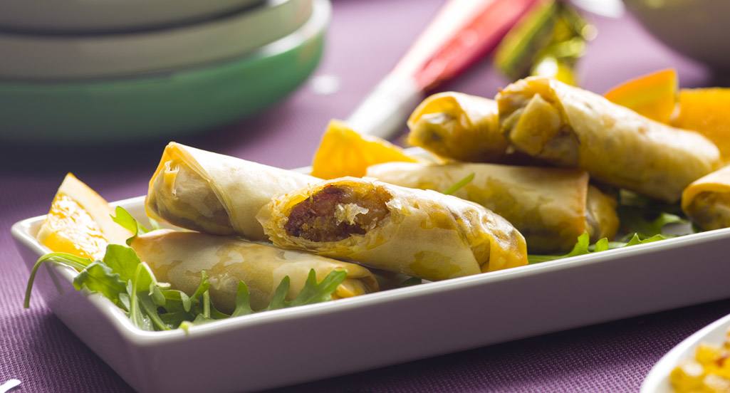 recipe image Charutos de farinheira com laranja e tâmaras