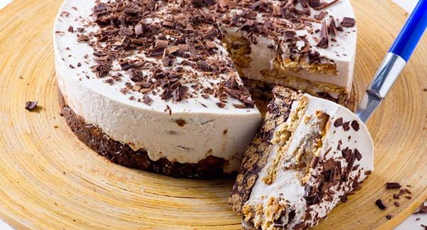 recipe image Semifrio de chocolate com base de salame de chocolate