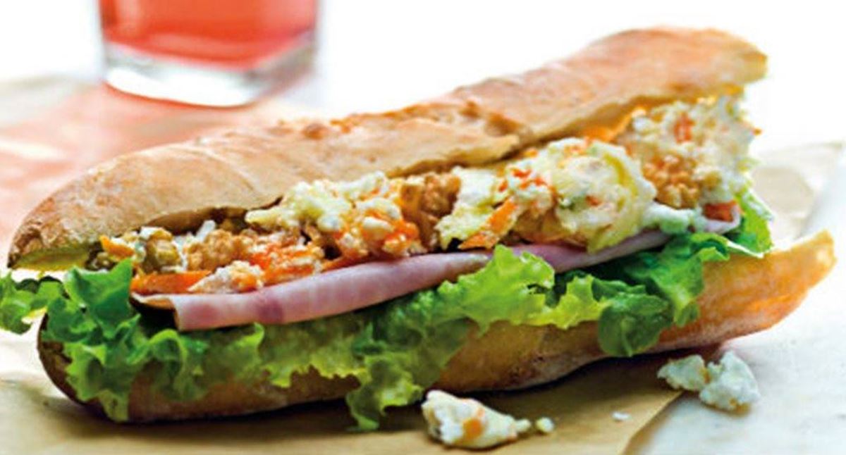 recipe image Sanduíches gulosas de requeijão e maçã com fiambre de peru