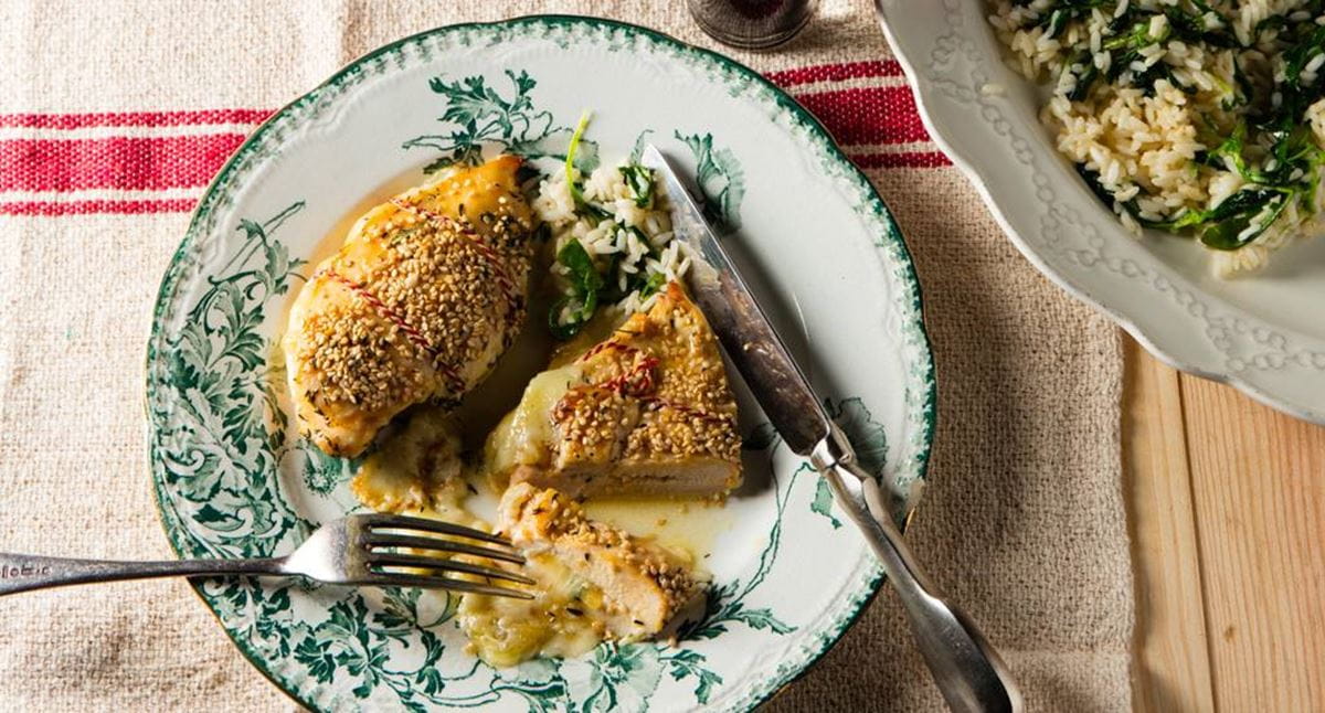 recipe image Peito de Frango Recheado com Ervas e Queijo da Serra