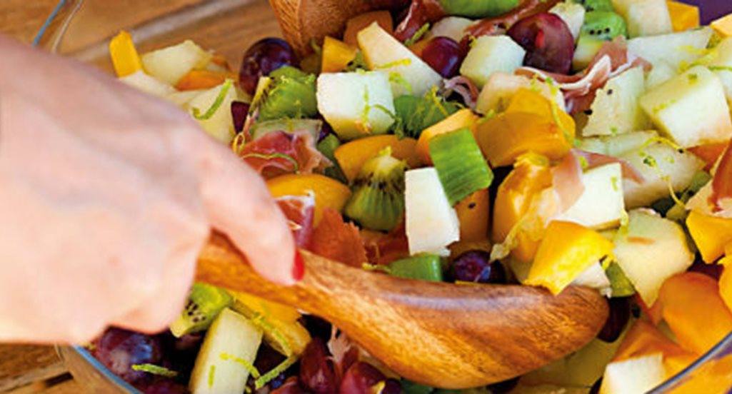 recipe image Salada de Verão com molho de mel e lima