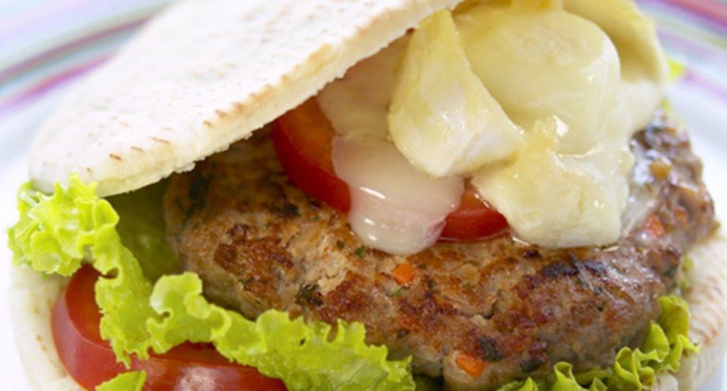 recipe image Hambúrguer de porco com chèvre em pão pita